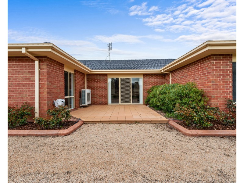 1 Sarah Court, Wurruk VIC 3850