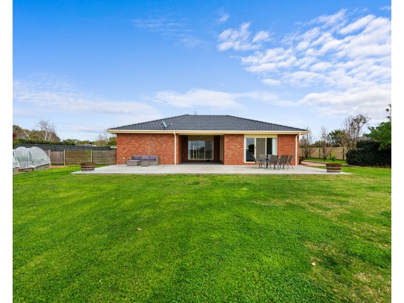 1 Sarah Court, Wurruk VIC 3850