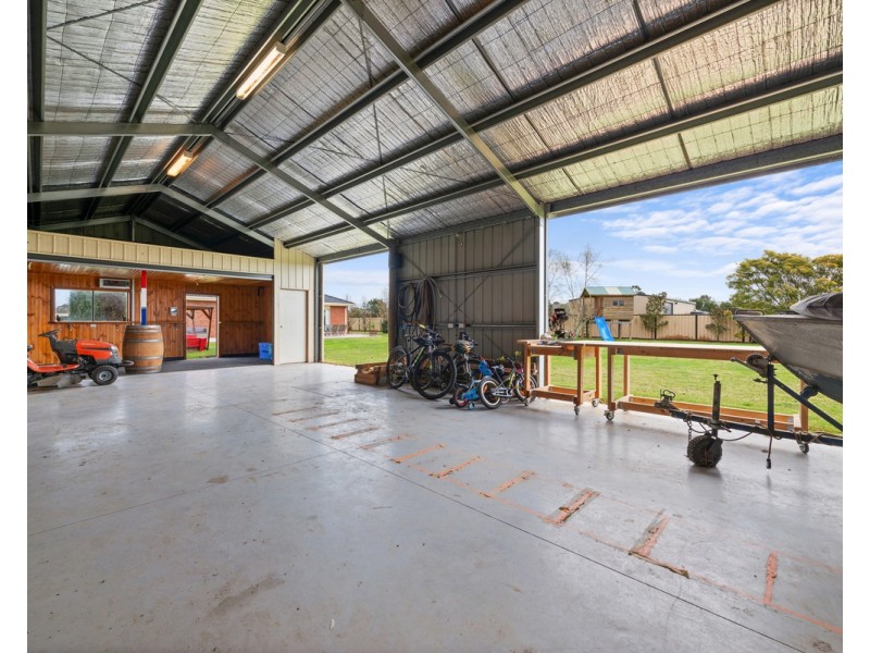 1 Sarah Court, Wurruk VIC 3850