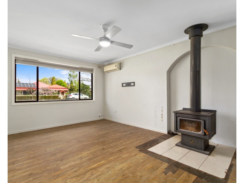 5 Tambar Court, Sale VIC 3850