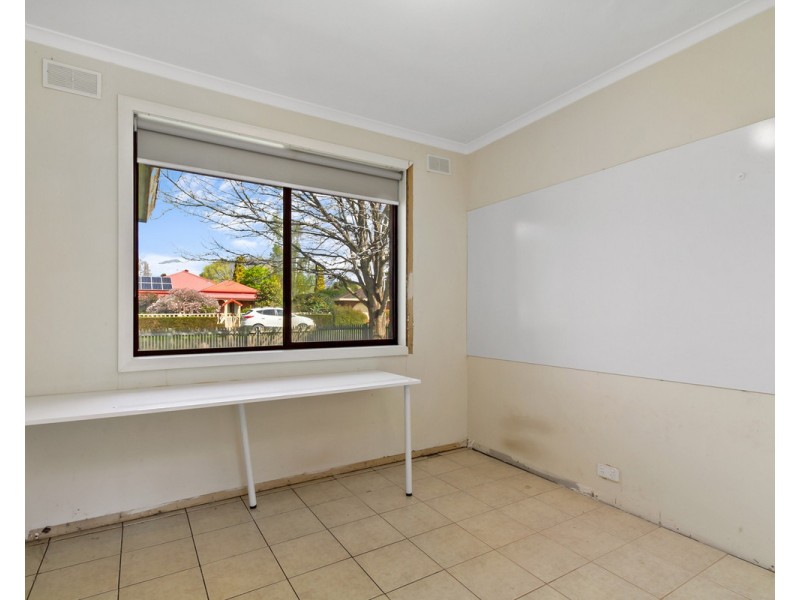 5 Tambar Court, Sale VIC 3850