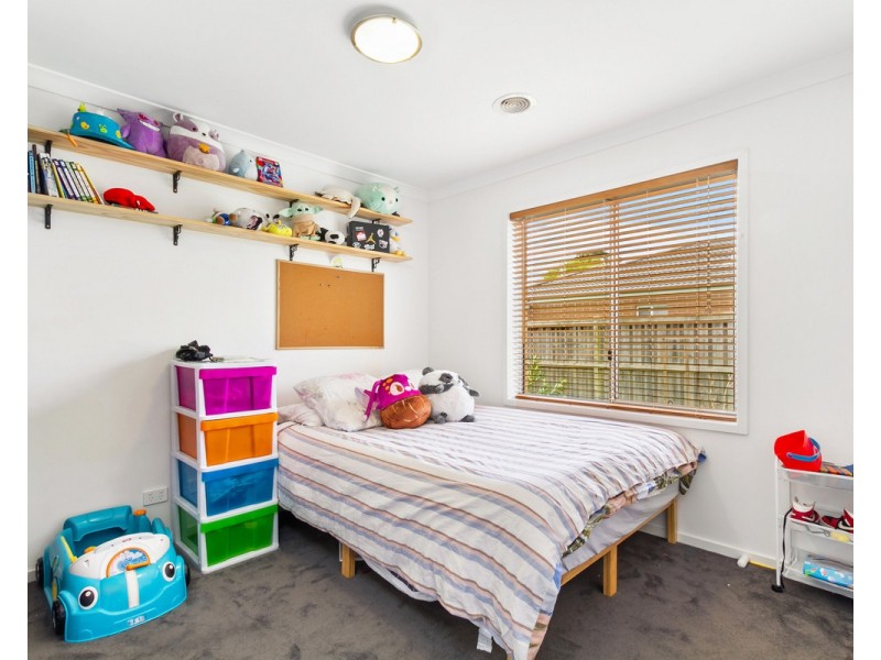 11 Ruthberg Drive, Sale VIC 3850
