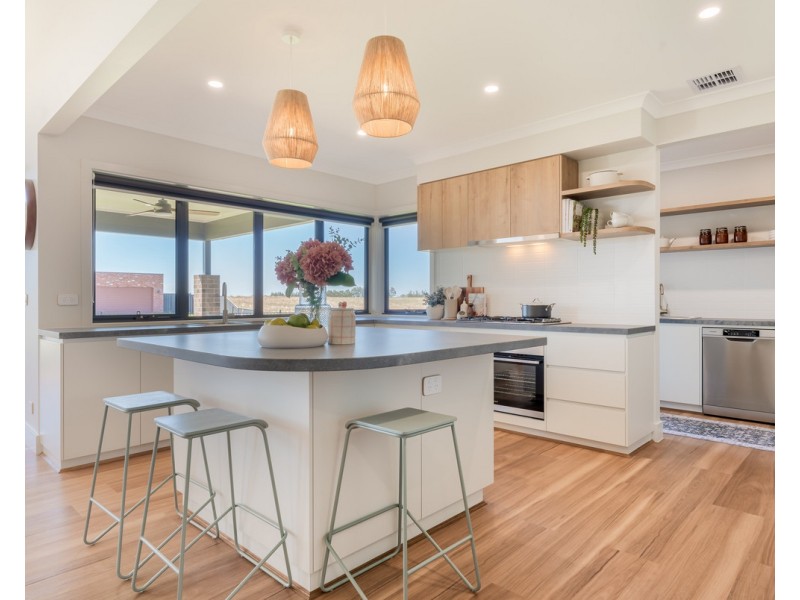 46 Dyer Avenue, Sale VIC 3850