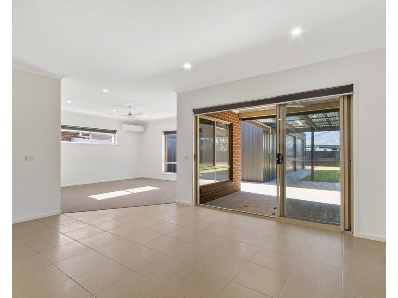 14 Killeen Street, Stratford VIC 3862