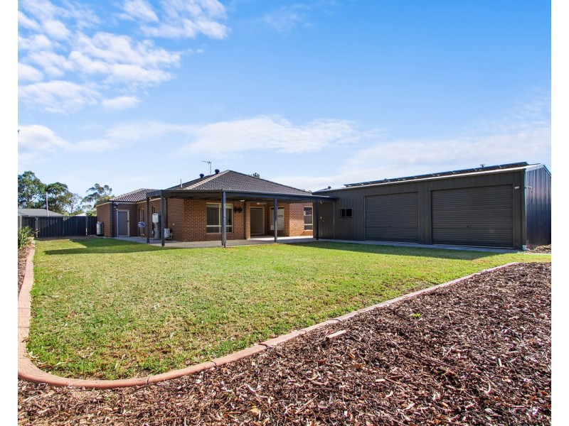 14 Killeen Street, Stratford VIC 3862