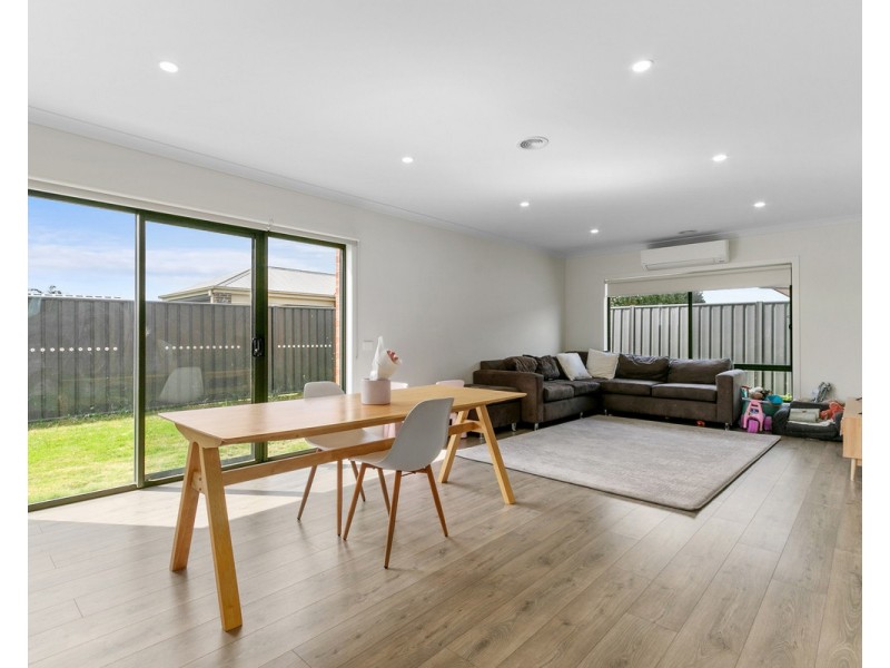 10 Peck Place, Sale VIC 3850