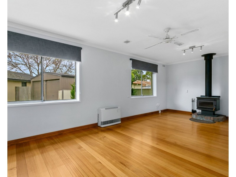 5 Lions Court, Sale VIC 3850