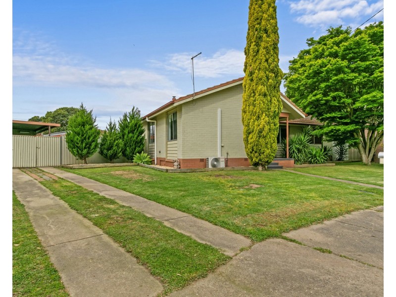 5 Lions Court, Sale VIC 3850