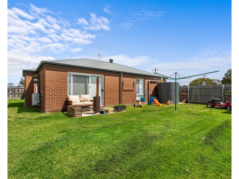 79 Hobson Street, Stratford VIC 3862
