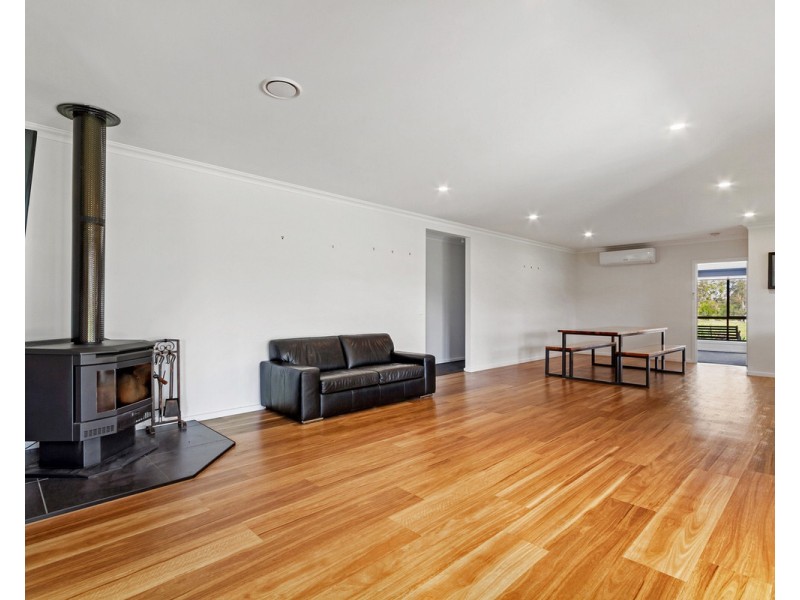 157 Sandy Creek Road, Maffra VIC 3860