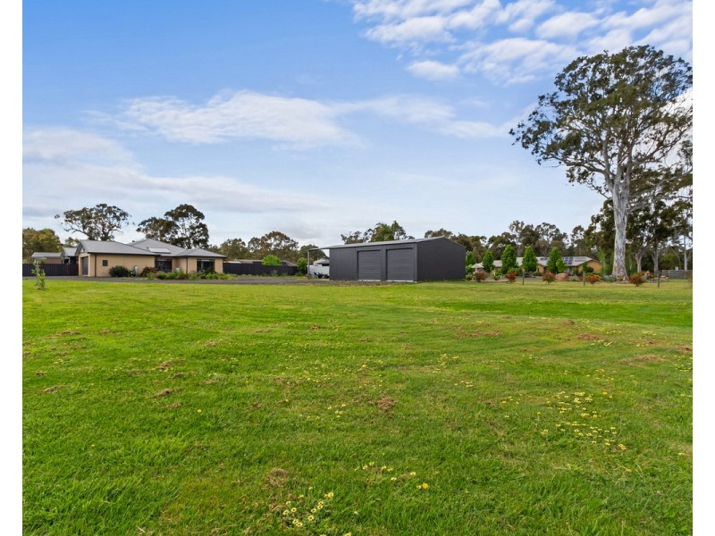 157 Sandy Creek Road, Maffra VIC 3860