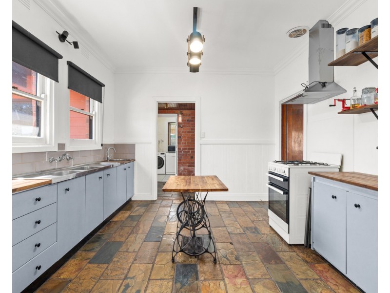 15 Jones Street, Stratford VIC 3862