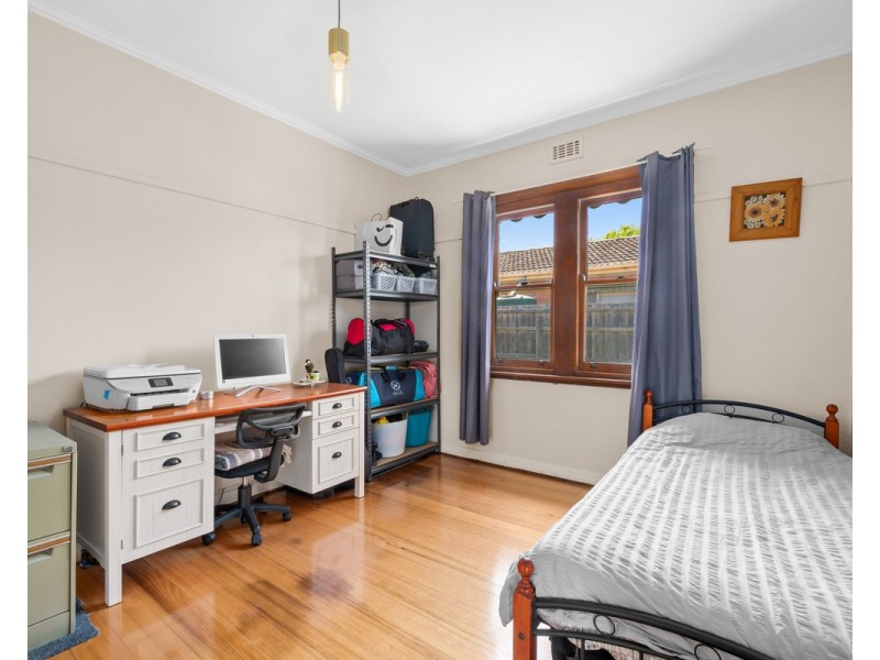 15 Jones Street, Stratford VIC 3862