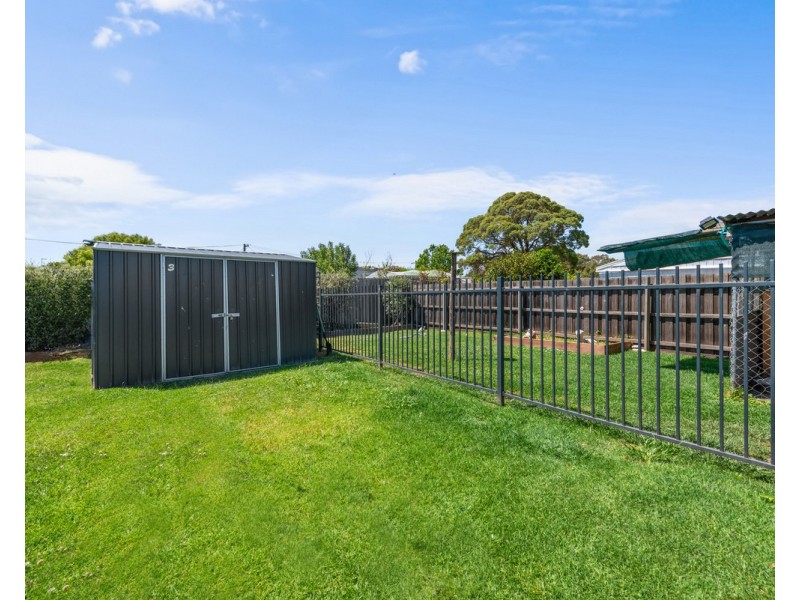 22 Jackson Avenue, Sale VIC 3850