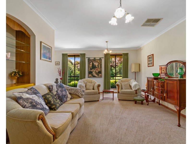 2 Hutchison Street, Sale VIC 3850