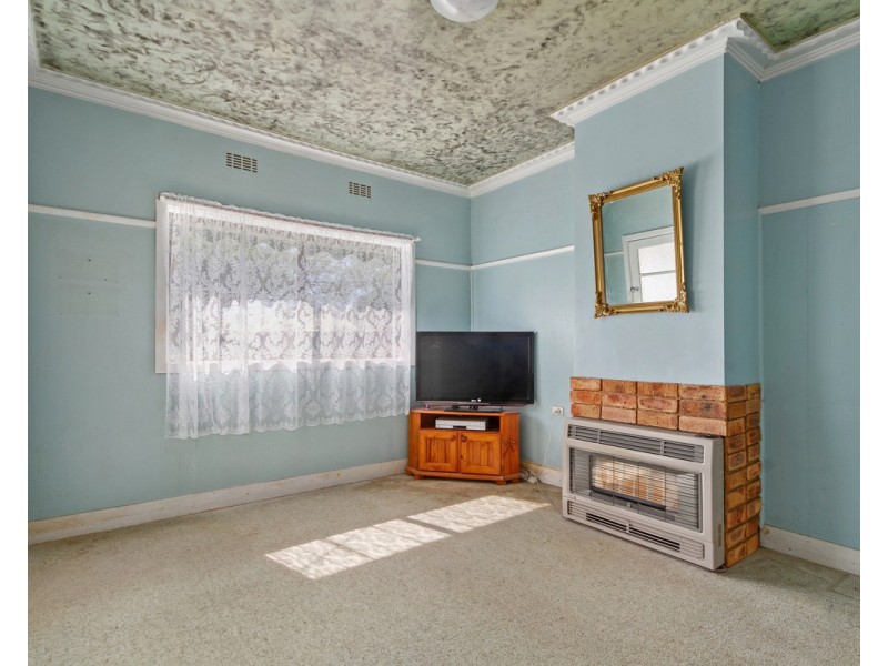 5 Valentine Crescent, Sale VIC 3850
