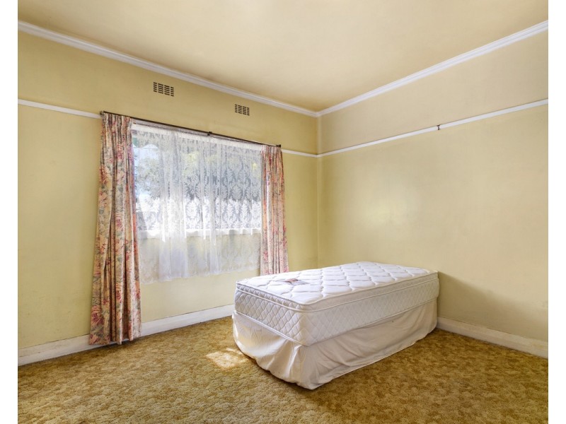 5 Valentine Crescent, Sale VIC 3850