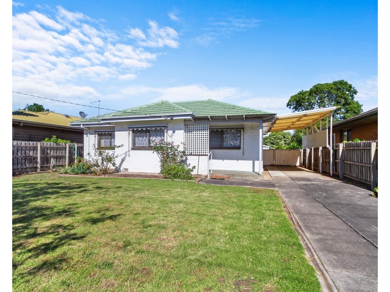 5 Valentine Crescent, Sale VIC 3850