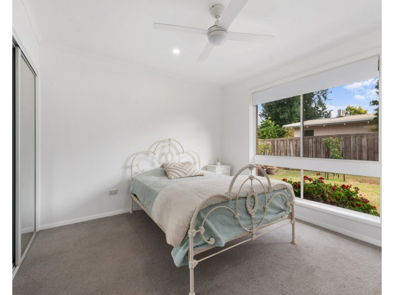 24 Frances Court, Sale VIC 3850