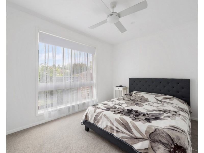 24 Frances Court, Sale VIC 3850