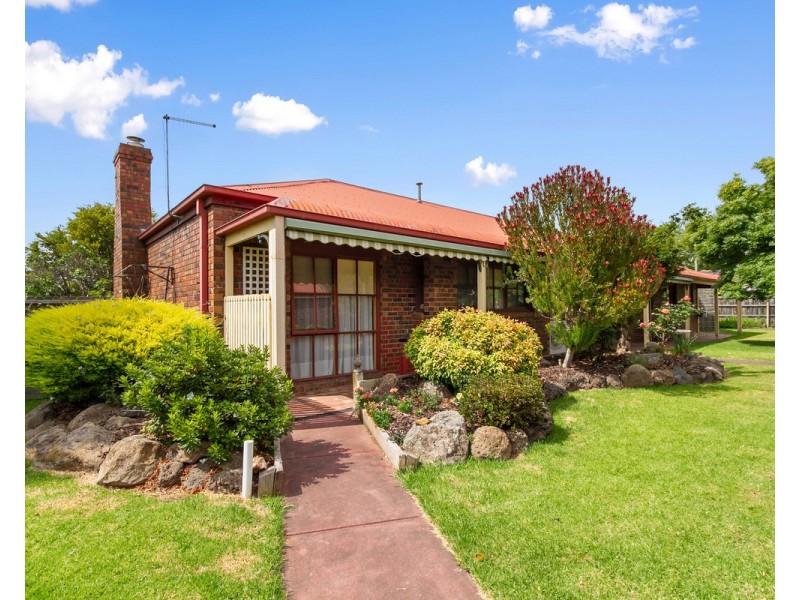 3 Rhodes Drive, Sale VIC 3850