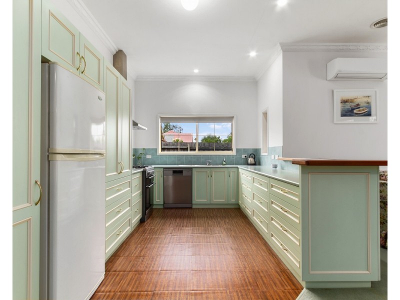 3 Cranswick Crescent, Sale VIC 3850