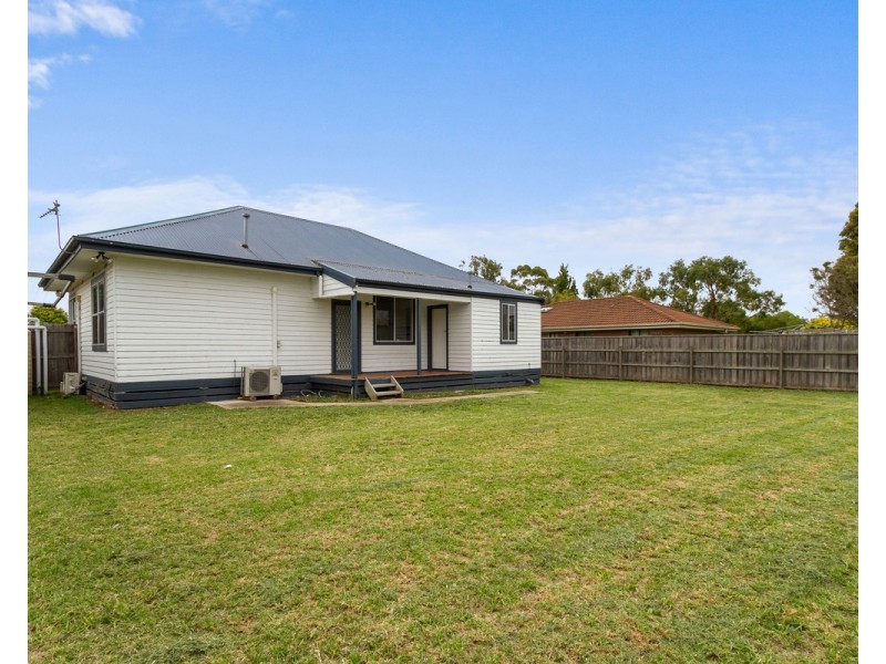14 Loughnan Court, Wurruk VIC 3850