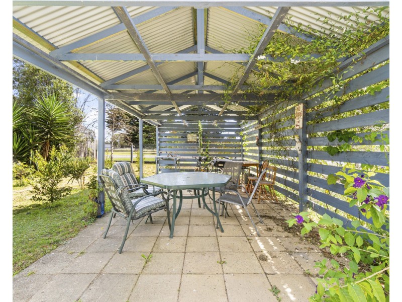 2 Greenaway Court, Sale VIC 3850