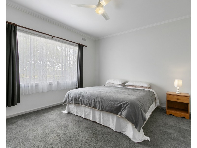 16 Dawson Street, Stratford VIC 3862