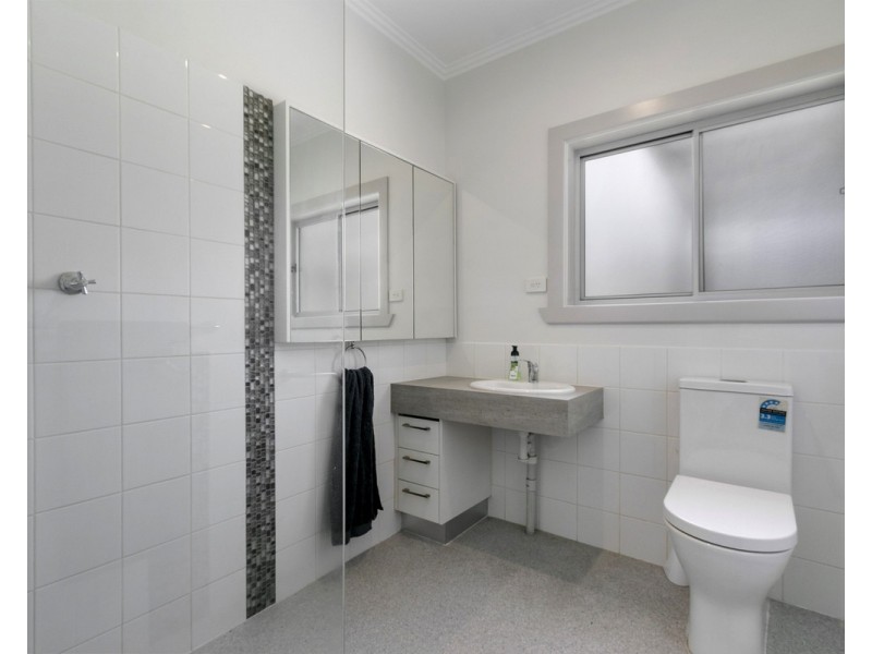 16 Dawson Street, Stratford VIC 3862