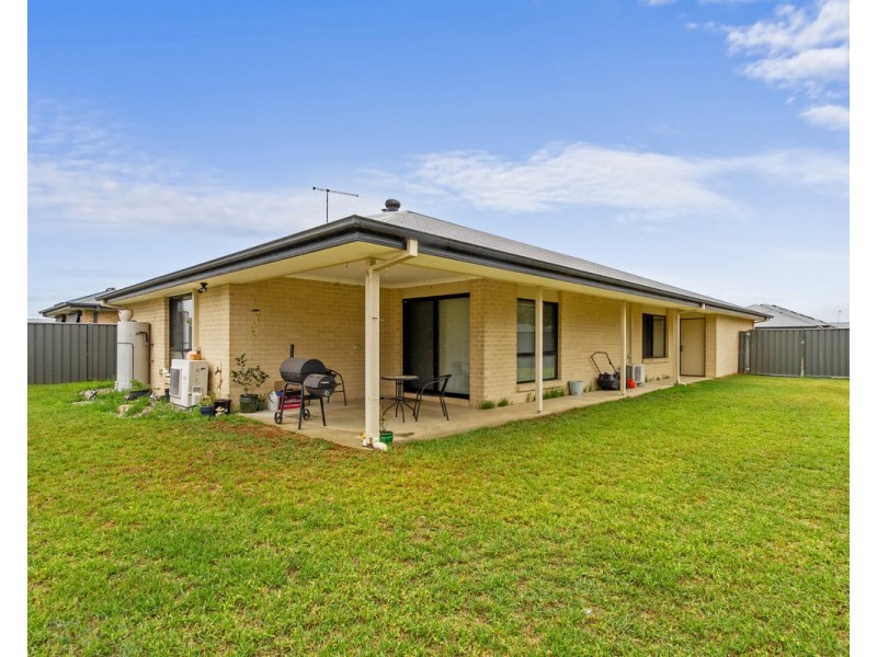 6 Pruden Court, Stratford VIC 3862