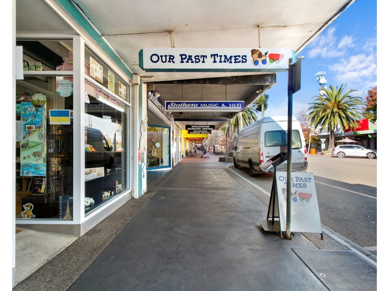 296 & 296A Raymond Street, Sale VIC 3850