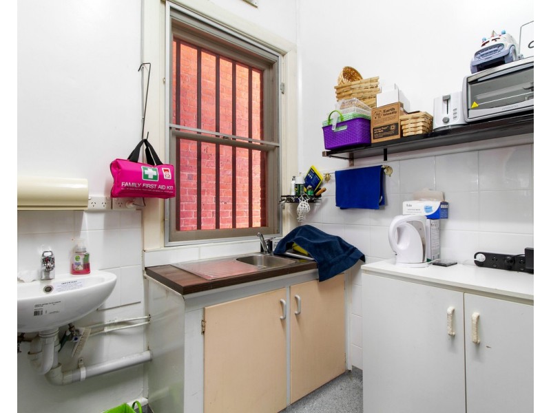 296 & 296A Raymond Street, Sale VIC 3850