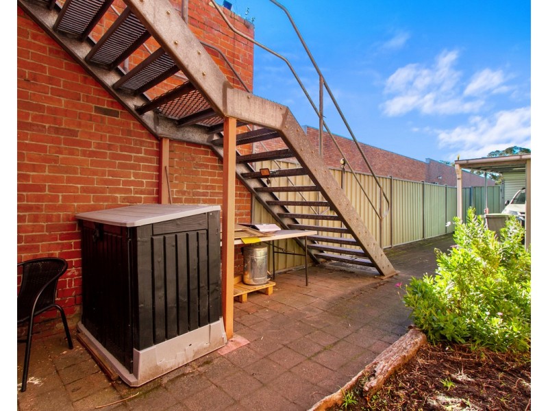 296 & 296A Raymond Street, Sale VIC 3850