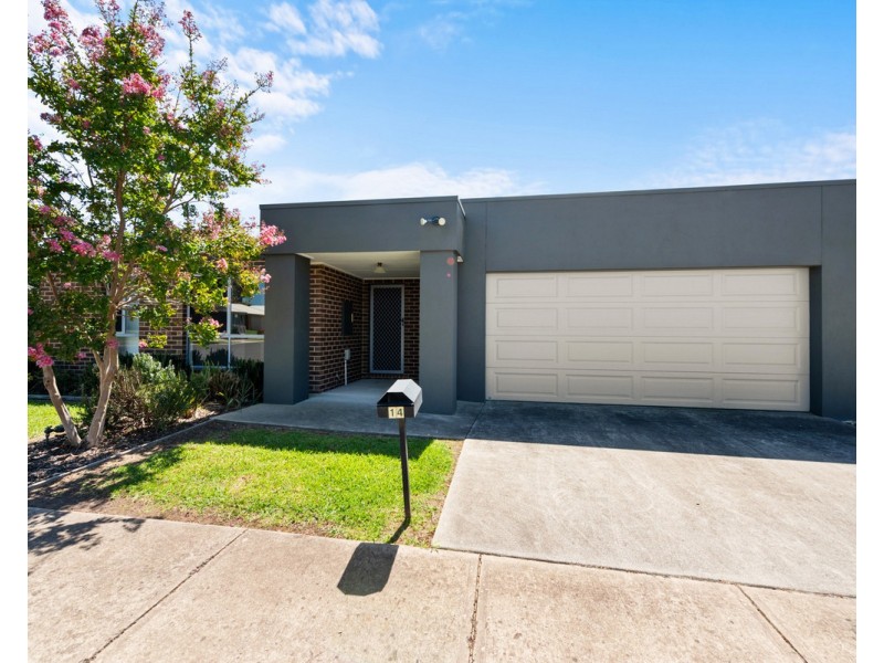 14 Mia Street, Sale VIC 3850