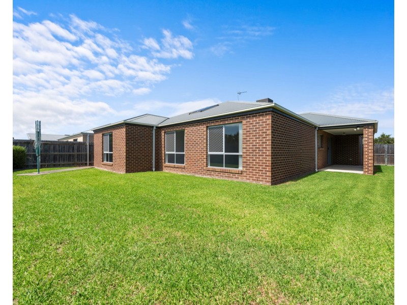 14 Mia Street, Sale VIC 3850