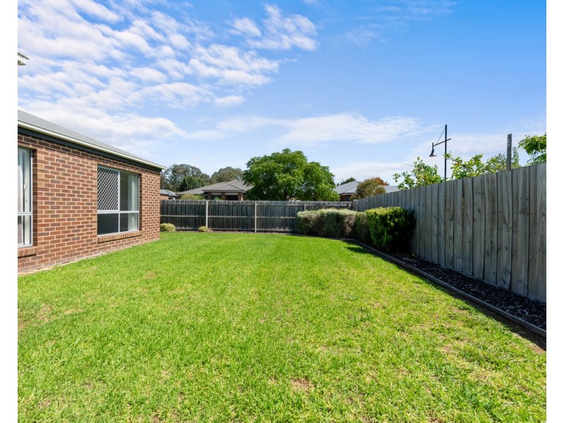 14 Mia Street, Sale VIC 3850