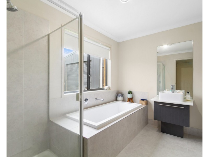 5 Cantwell Drive, Sale VIC 3850