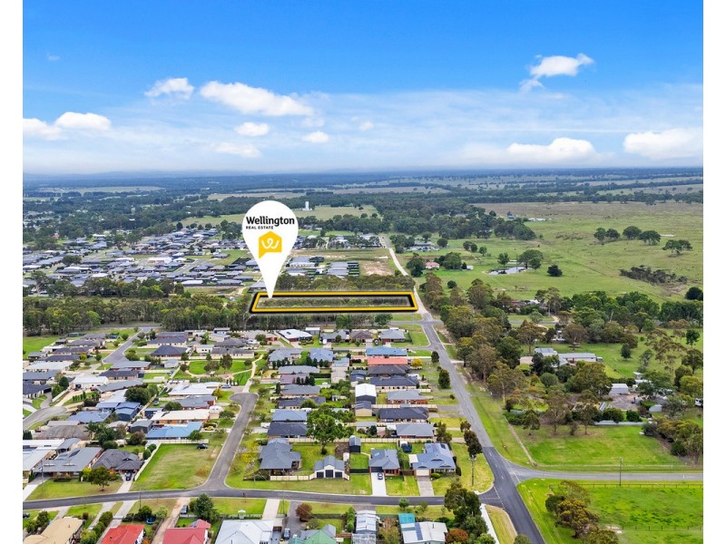 45 Lee Street, Stratford VIC 3862