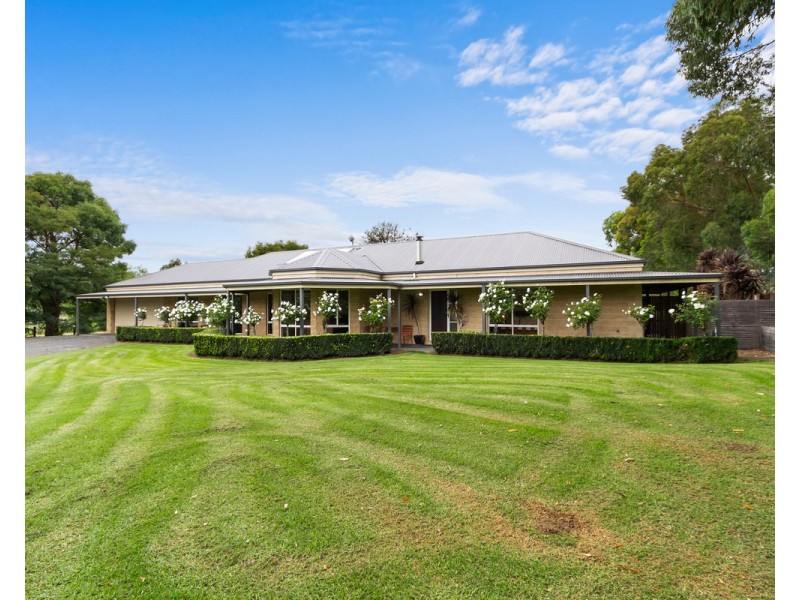 74 McMillan Street, Stratford VIC 3862