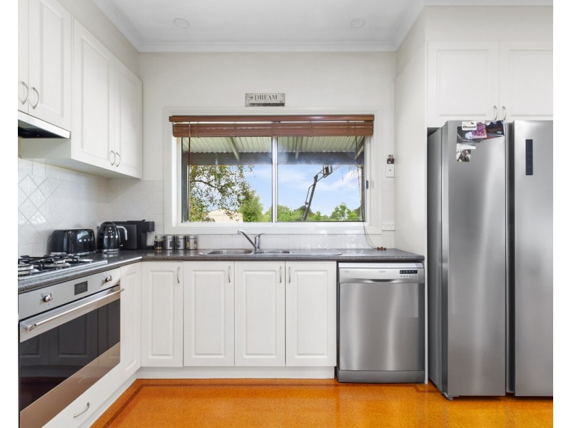 74 McMillan Street, Stratford VIC 3862