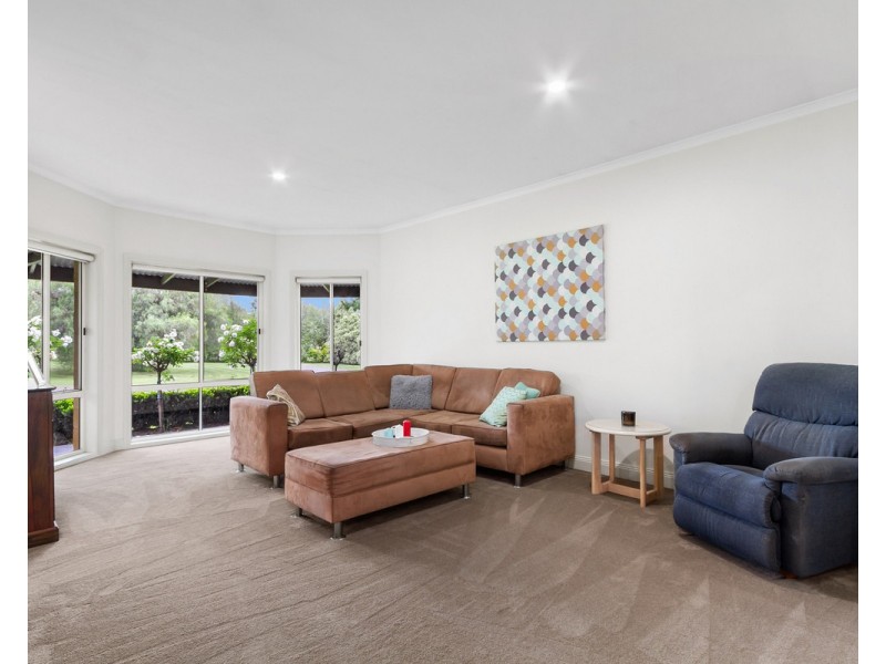 74 McMillan Street, Stratford VIC 3862