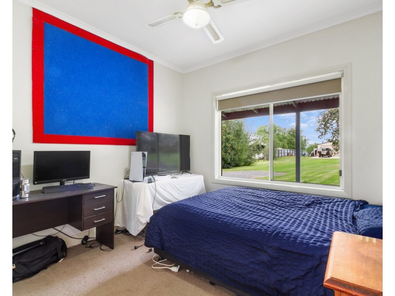 74 McMillan Street, Stratford VIC 3862