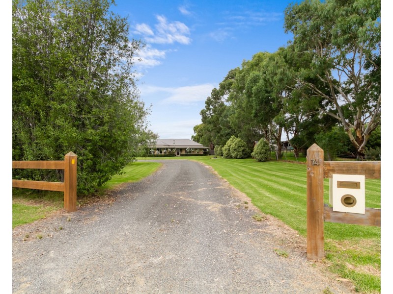 74 McMillan Street, Stratford VIC 3862