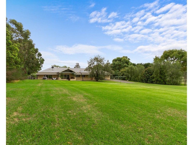 74 McMillan Street, Stratford VIC 3862