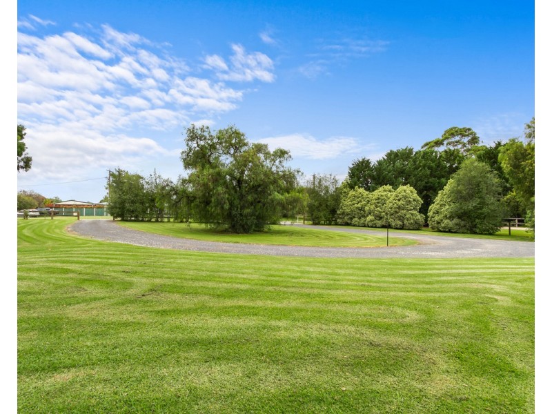 74 McMillan Street, Stratford VIC 3862