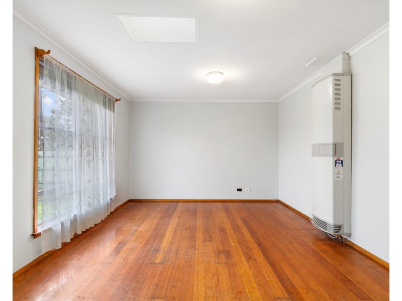 24 Weir Street, Sale VIC 3850