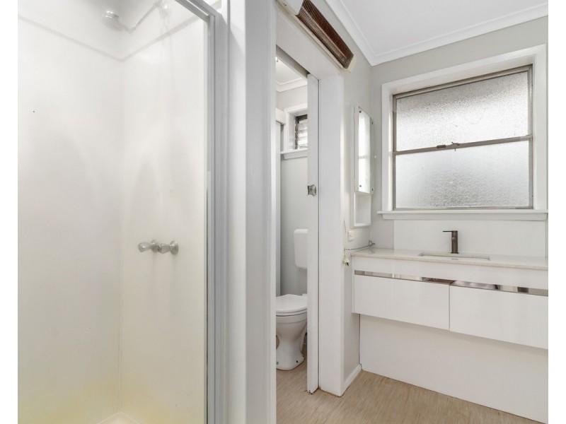 24 Weir Street, Sale VIC 3850