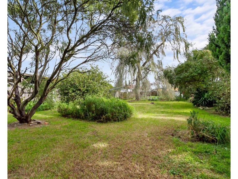 20 Valentine Crescent, Sale VIC 3850