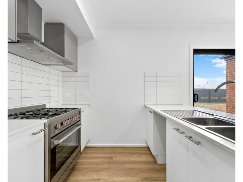 9 Redbank Road, Stratford VIC 3862